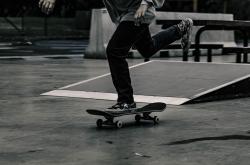开云体育平台APP-孤刃破甲，李刚仁的方寸之舞，与里昂在2026-27赛季谱写的钢铁童话