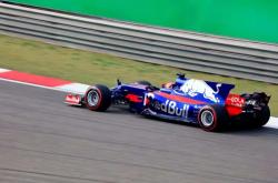 开云体育下载-包含红牛二队险胜梅赛德斯，诺里斯高光表现的词条