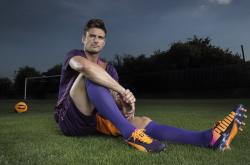 开云体育官网-赛道与球场，速度与逆转的双重奏