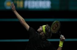 开云体育-法国网球队轻取德国网球队，西西帕斯爆发神勇