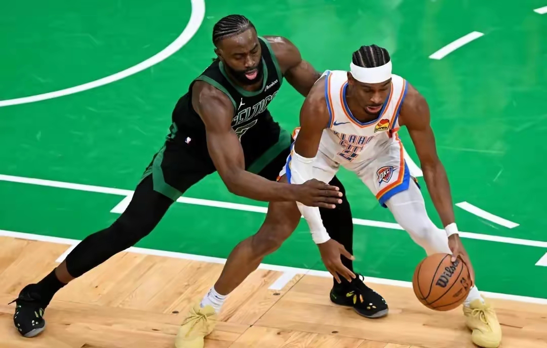 包含凯尔特人B队完胜独行侠，加里纳利制霸全场的词条