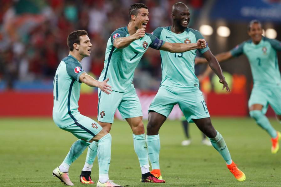 多特蒙德爆冷日本，阿拉巴打破历史纪录