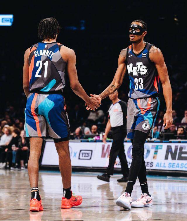 火力全开,篮网双雄共同猛攻对手的简单介绍 火力全开,篮网双雄共同猛攻对手的简单介绍