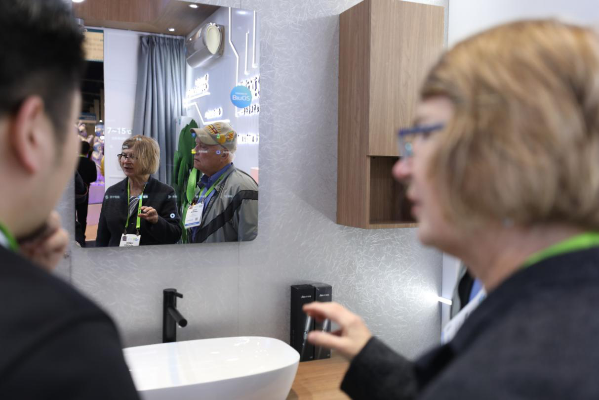 汶莱击剑选手格斗精神备受称赞，荣获第一的简单介绍