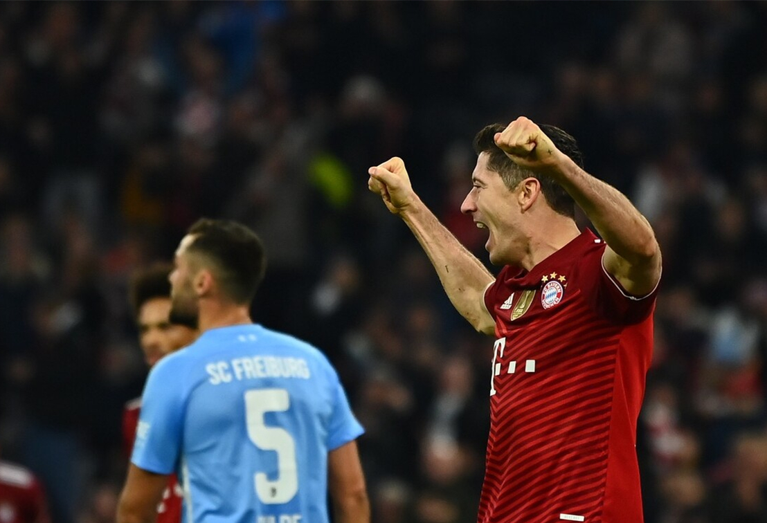 包含莱比锡红牛不败金身告破，失去领跑位置的词条