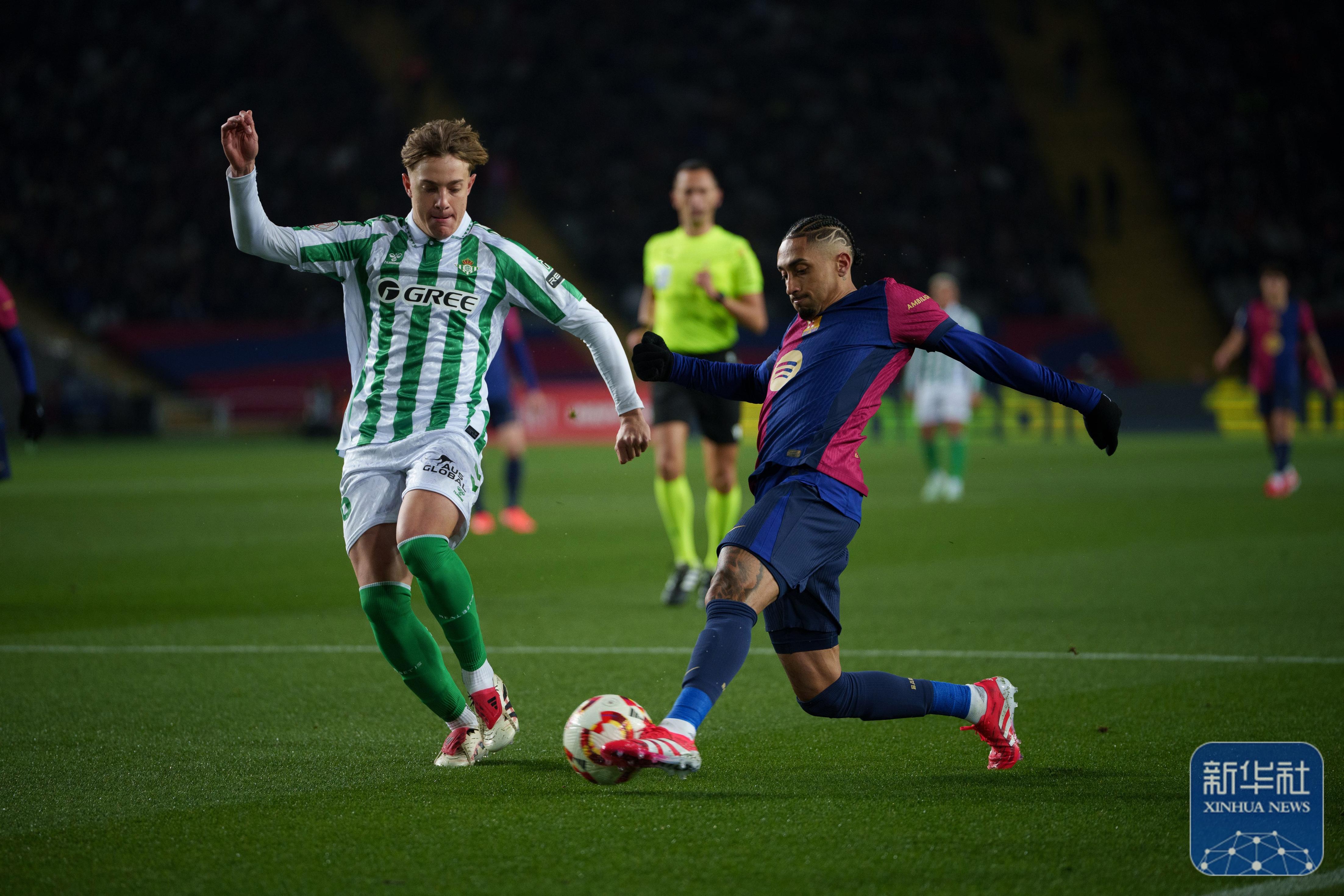 包含西班牙队：备战欧洲杯资格赛，冲刺胜利之路的词条