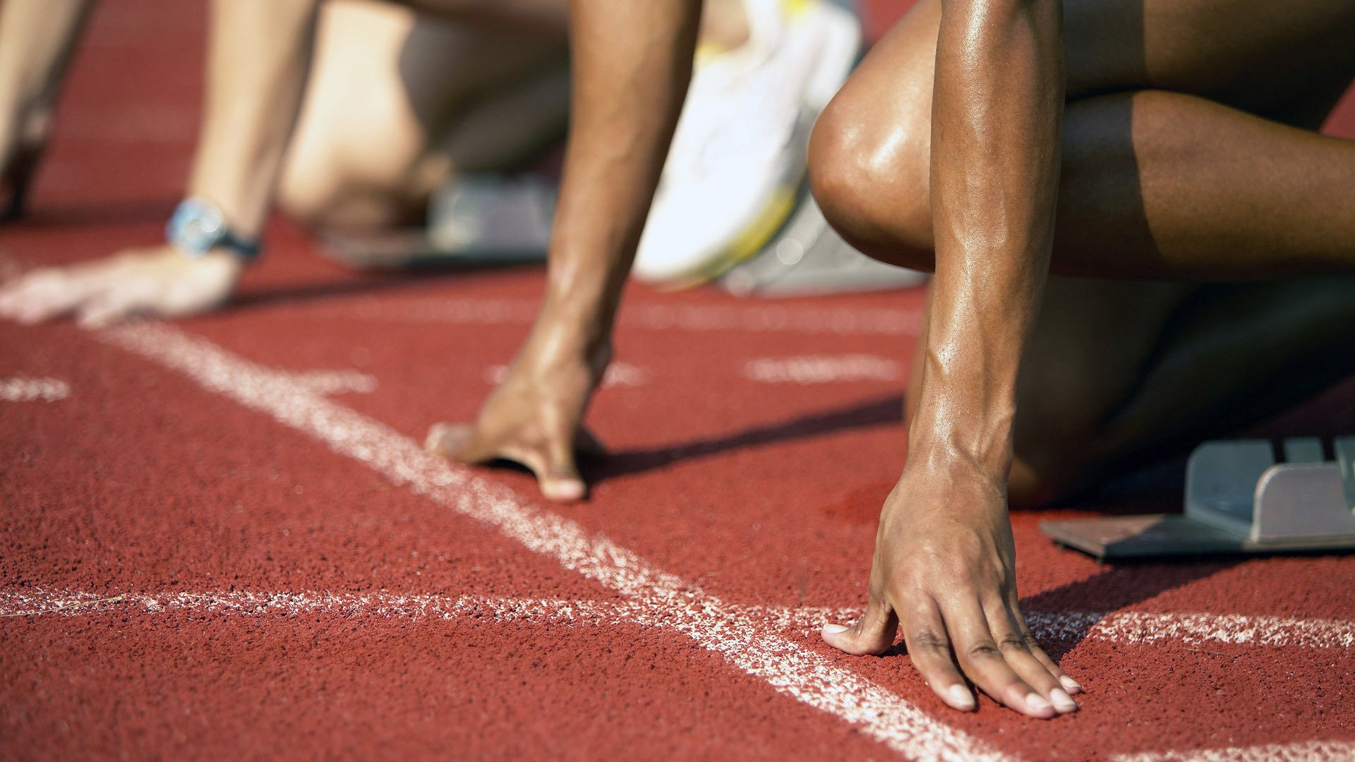 跨界主宰,从独行侠末节到F1赛道,孤胆英雄的时代回响